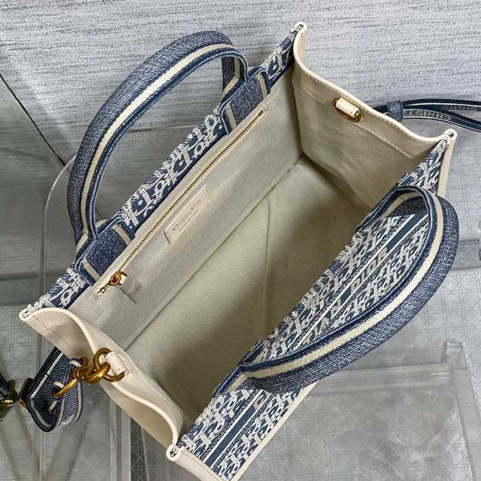 DIOR 8004 カーフレザー 刺繍、レター ホワイト、ブルー 斜め掛けバッグ、トートバッグ 小 クラシック 26.0x21.0x12.0cm サイズ:26x21x12cm