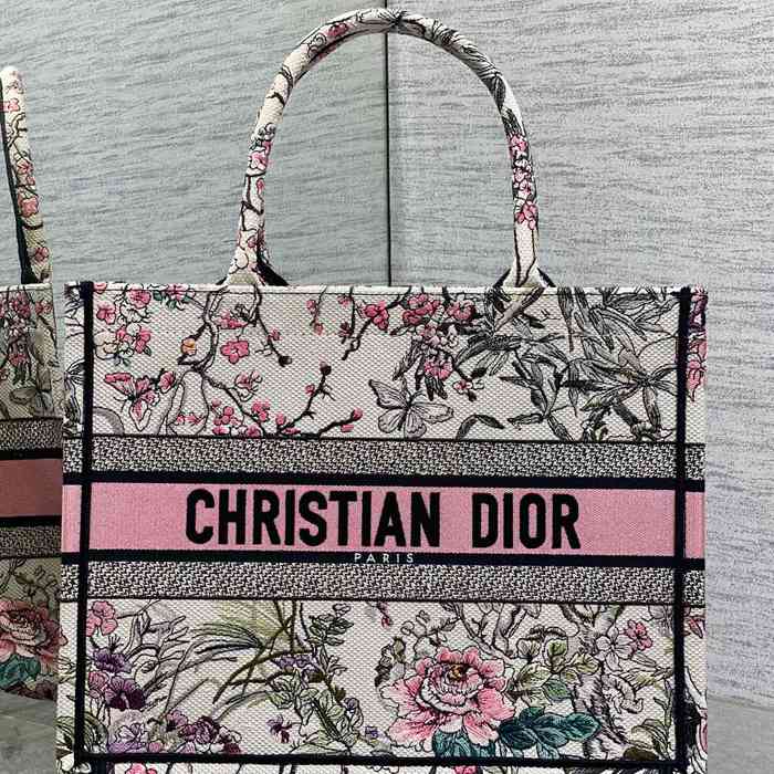 DIOR 刺繍、レター、パッチワーク パープル トートバッグ 中 新作 36.0x28.0x18.0cm サイズ:36x28x18cm