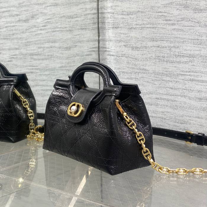 DIOR チェーン ブラック、レッド ハンドバッグ、チェーンバッグ ミニ 新作 18.5x13.0x8.5cm サイズ:18.5x13x8.5cm
