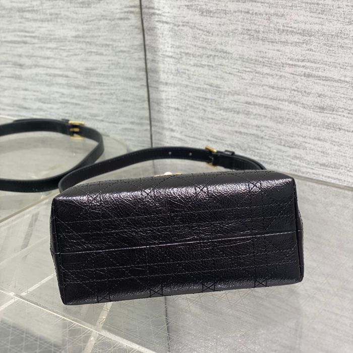 DIOR チェーン ブラック、レッド ハンドバッグ、チェーンバッグ ミニ 新作 18.5x13.0x8.5cm サイズ:18.5x13x8.5cm