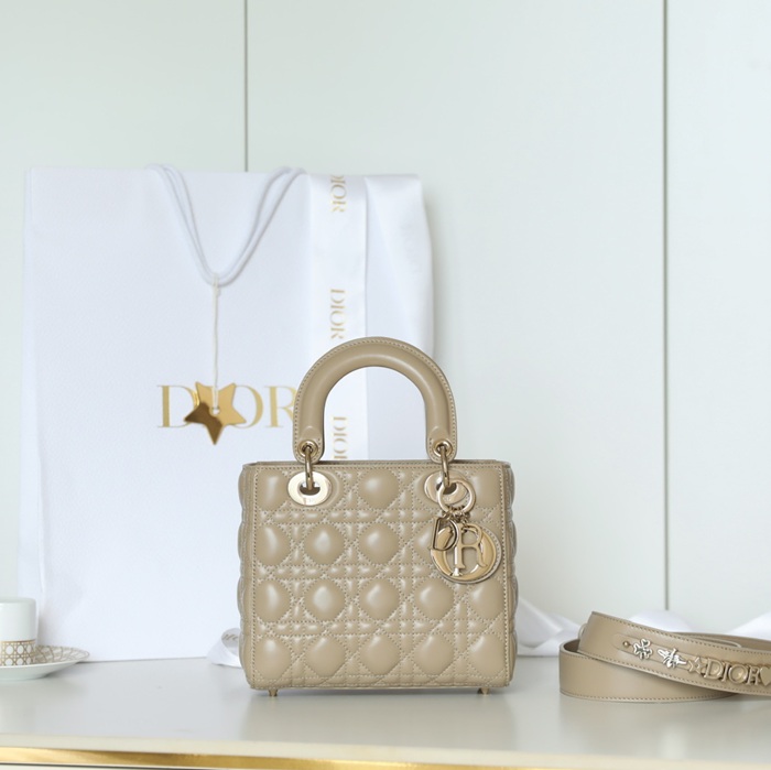 DIOR ラムレザー、レザー グレンチェック、レター ゴールド、カーキ 斜め掛けバッグ、ショルダーバッグ、ハンドバッグ クラシック サイズ:20x16.5cm