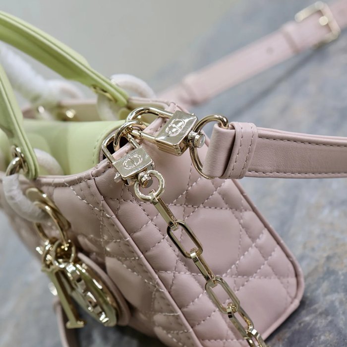DIOR 0910 ラムレザー パッチワーク イエロー、ピンク 斜め掛けバッグ、ショルダーバッグ、脇下バッグ 小 クラシック 22.5x11.5x6.0cm サイズ:22.5x11.5cm