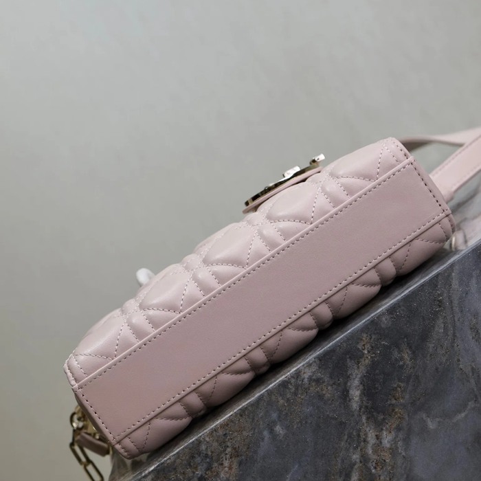 DIOR 0910 ラムレザー パッチワーク イエロー、ピンク 斜め掛けバッグ、ショルダーバッグ、脇下バッグ 小 クラシック 22.5x11.5x6.0cm サイズ:22.5x11.5cm