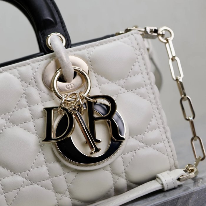 DIOR 0540 ラムレザー パッチワーク ブラック、ホワイト 斜め掛けバッグ、ショルダーバッグ、ハンドバッグ 小 クラシック 22.5x11.5x6.0cm サイズ:22.5x11.5cm