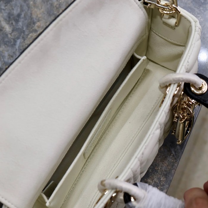DIOR 0540 ラムレザー パッチワーク ブラック、ホワイト 斜め掛けバッグ、ショルダーバッグ、ハンドバッグ 小 クラシック 22.5x11.5x6.0cm サイズ:22.5x11.5cm