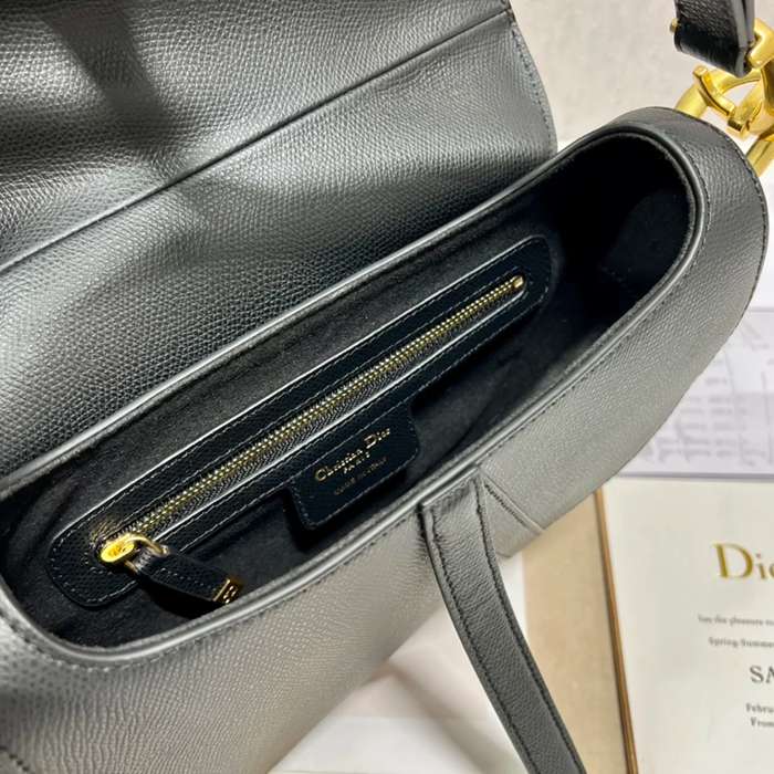 DIOR 93271 刺繍 ブラック 斜め掛けバッグ、ショルダーバッグ、サドルバッグ 大 小 25.5x20.0x6.5cm サイズ:25.5x20x6.5cm