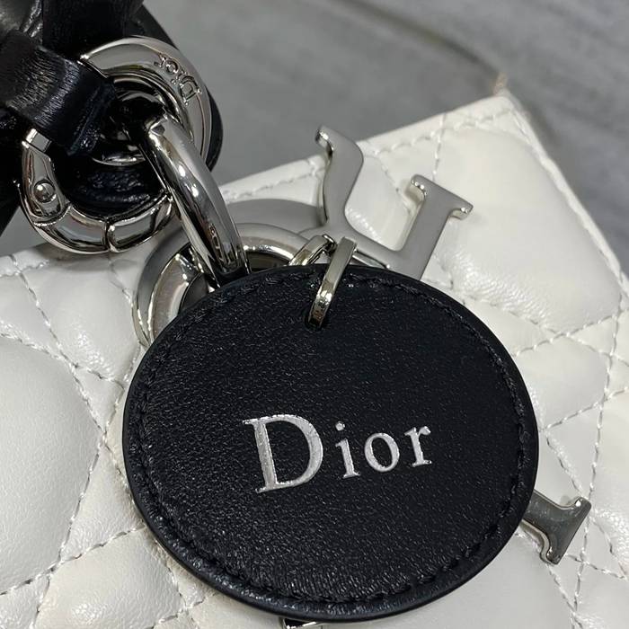 DIOR ラムレザー リボン ブラック、ホワイト、シルバー 斜め掛けバッグ、ショルダーバッグ 小 ミニ 19.0x10.5x5.5cm サイズ:19x10.5x5.5cm
