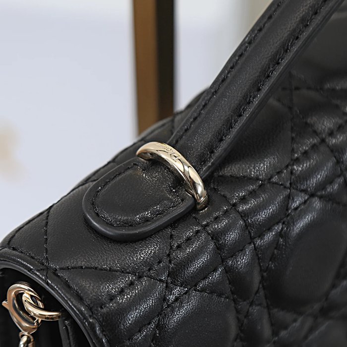 DIOR 0984 ラムレザー、チェーン レター、リボン ブラック 斜め掛けバッグ、ハンドバッグ、チェーンバッグ クラシック 21.0x11.5x4.5cm サイズ:21x11.5x4.5cm