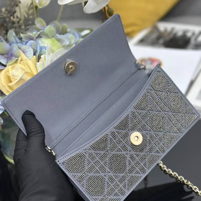 DIOR チェーン 刺繍、レター グレー、ベージュ 斜め掛けバッグ、ショルダーバッグ、ハンドバッグ 新作 クラシック 21.0x11.5x4.0cm サイズ:21x11.5cm