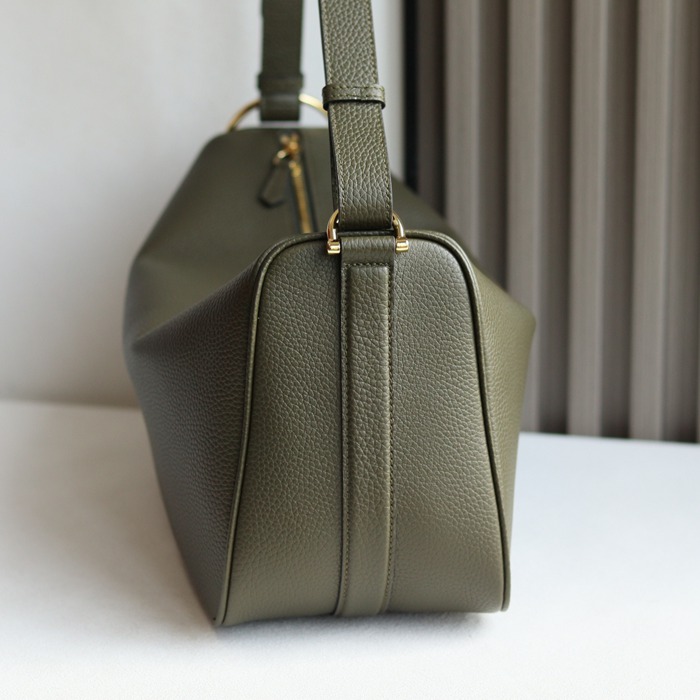 GUCCI 862530 カーフレザー、レザー グリーン ショルダーバッグ 馬銜 38cm サイズ:8X20X15cm