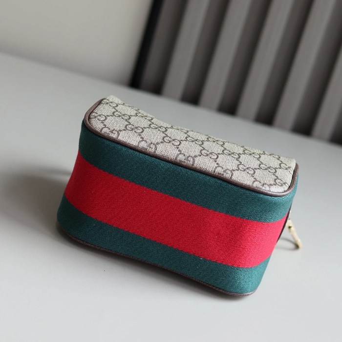 GUCCI 838475 ハンドバッグ 16x10cm サイズ:16x10cm