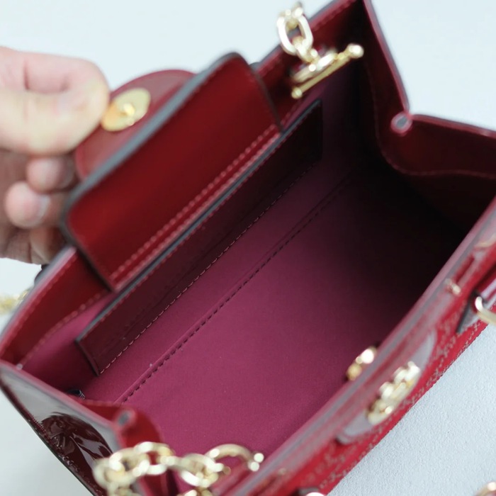 GUCCI 675800 カーフレザー、ラムレザー 斜め掛けバッグ、チェーンバッグ GG 20x16x10cm サイズ:20x16x10cm