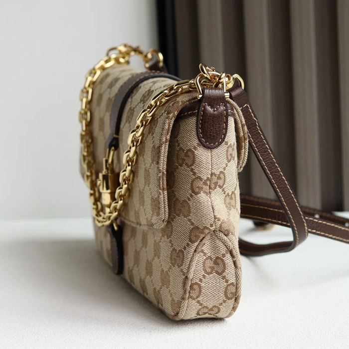 GUCCI 866720 ベージュ 斜め掛けバッグ GG 26x14cm サイズ:26x14cm