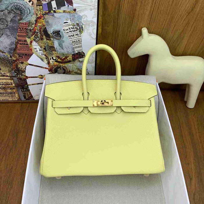 HERMES バーキン 25cm カーフスキン 桜ピンク ハンドバッグ 高級感 金具ゴールド 25cm Birkin 25cm サイズ:25cm