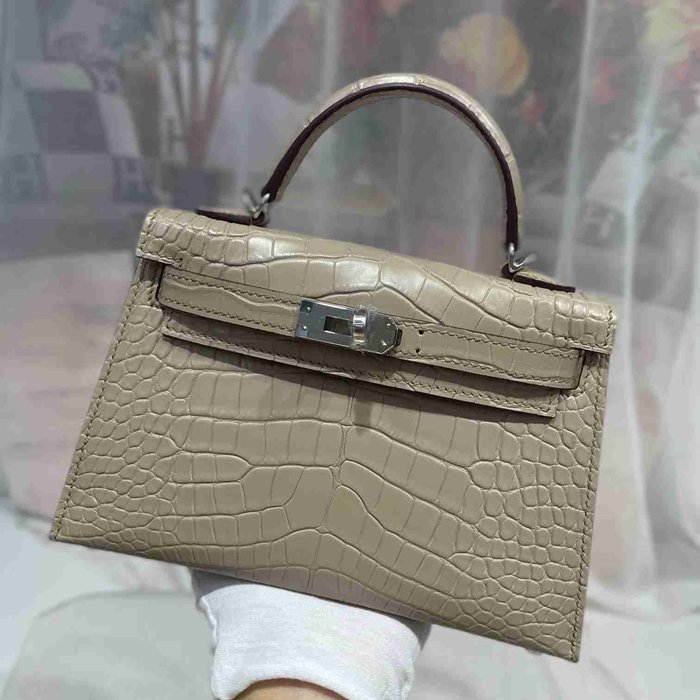 HERMES ケリー ワニ革 グレー ショルダーバッグ 高品質 19cm Kelly サイズ:19cm