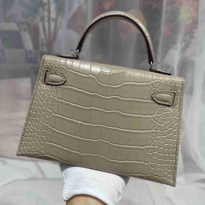 HERMES ケリー ワニ革 グレー ショルダーバッグ 高品質 19cm Kelly サイズ:19cm
