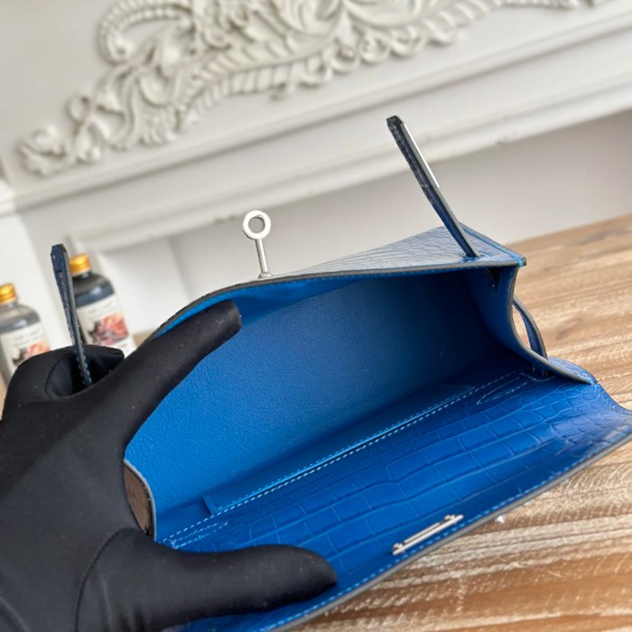 HERMES ケリー 22cm カーフレザー ワニ紋 ショルダーバッグ セミハンドメイド 金具シルバー 22cm Kelly 22cm サイズ:22cm