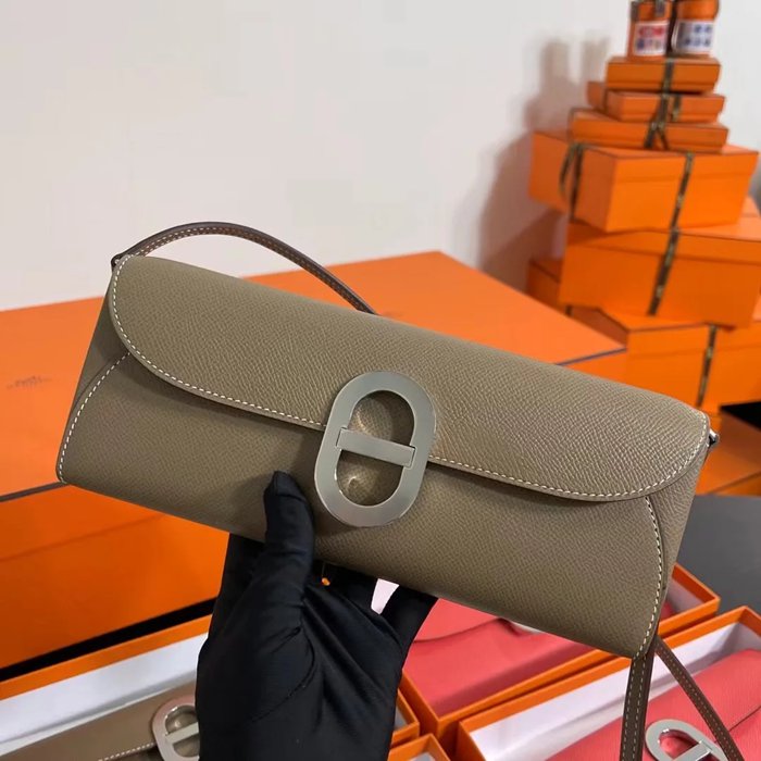 HERMES カーフスキン 象グレー 脇下バッグ セミハンドメイド 24cm サイズ:24cm