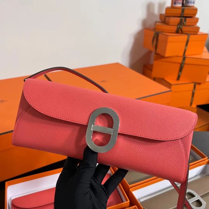 HERMES カーフスキン 脇下バッグ セミハンドメイド 24cm サイズ:24cm