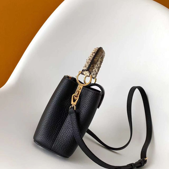 LOUIS VUITTON N85515 牛皮 ブラック ハンドバッグ 斜め掛けフラップ 21x13.6cm サイズ:21x13.6cm
