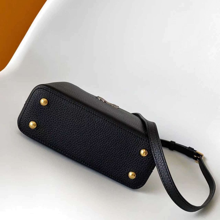 LOUIS VUITTON N85515 牛皮 ブラック ハンドバッグ 斜め掛けフラップ 21x13.6cm サイズ:21x13.6cm