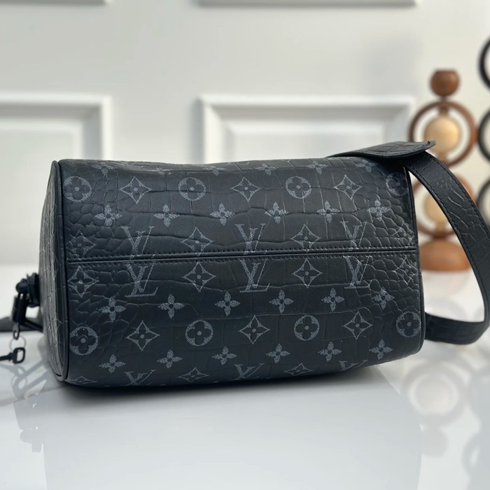 LOUIS VUITTON M13904 牛皮 モノグラム 斜め掛けバッグ 斜め掛け 32x22.5x18cm サイズ:32x22.5x18cm