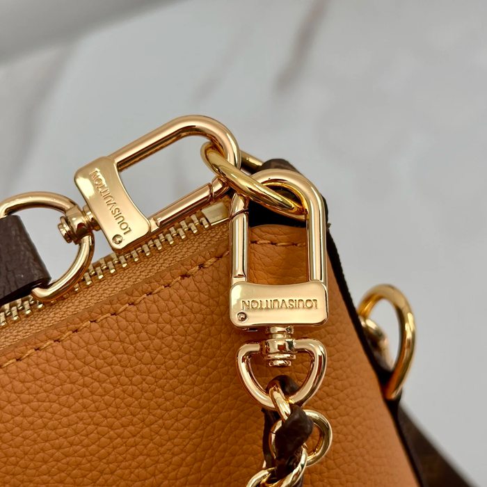 LOUIS VUITTON M28029 牛皮 モノグラム ブラック 斜め掛けバッグ 斜め掛けチェーン 30x26x10cm サイズ:30x26x10cm