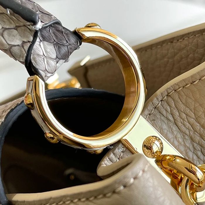 LOUIS VUITTON M8004 牛皮 モノグラム 斜め掛けバッグ 斜め掛け手提げフラップ 31.5x20x11cm サイズ:31.5x20x11cm