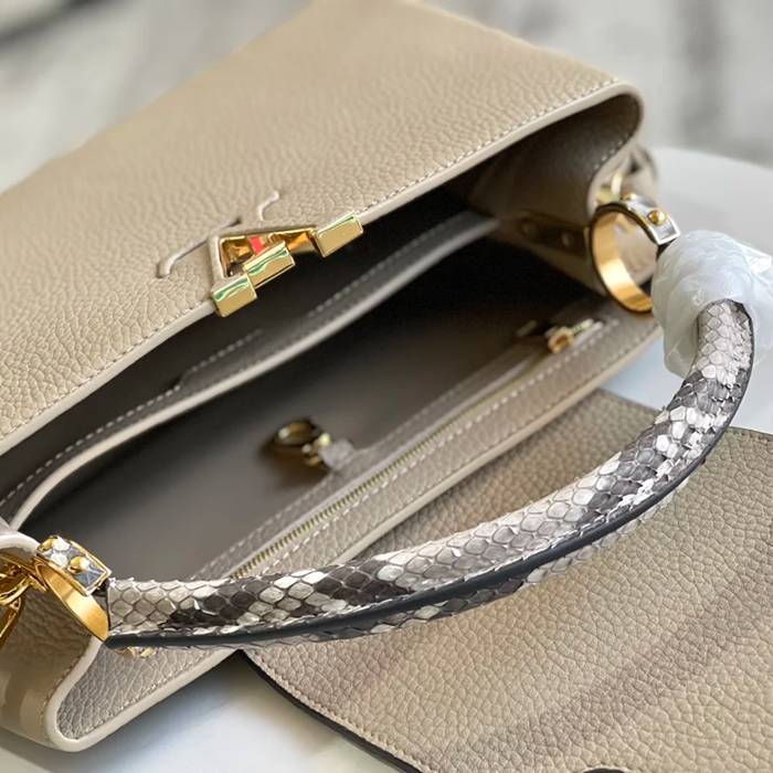 LOUIS VUITTON M8004 牛皮 モノグラム 斜め掛けバッグ 斜め掛け手提げフラップ 31.5x20x11cm サイズ:31.5x20x11cm