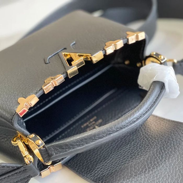 LOUIS VUITTON M56669 PU モノグラム ブラック 斜め掛けバッグ 斜め掛け 21x14cm サイズ:21x14cm
