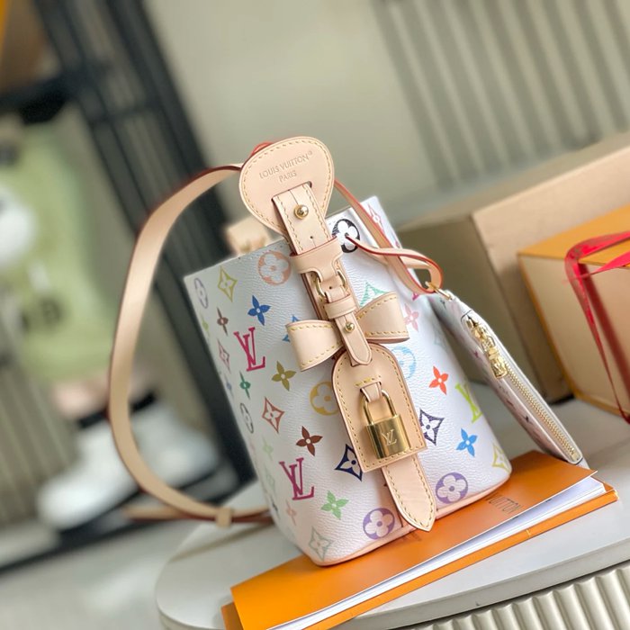 LOUIS VUITTON M13089 斜め掛けバッグ 斜め掛け 18.5x16x12cm サイズ:18.5x16x12cm