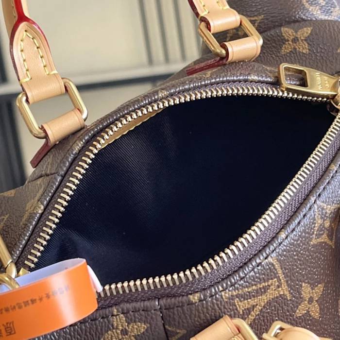 LOUIS VUITTON M12617 本革 斜め掛けバッグ 斜め掛け 28x19x18cm サイズ:28x19x18cm