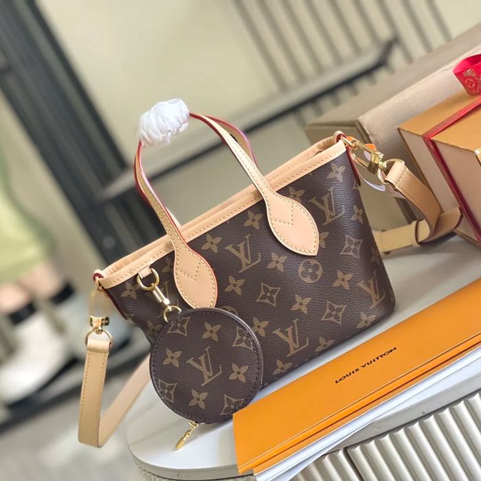 LOUIS VUITTON M46705 本革 斜め掛けバッグ 斜め掛け手提げ 24x14cm サイズ:24x14cm