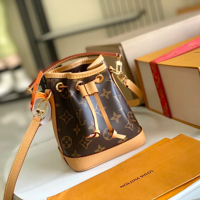 LOUIS VUITTON M81266 本革 モノグラム 斜め掛けバッグ 斜め掛け手提げ 16x13x10cm サイズ:16x13x10cm