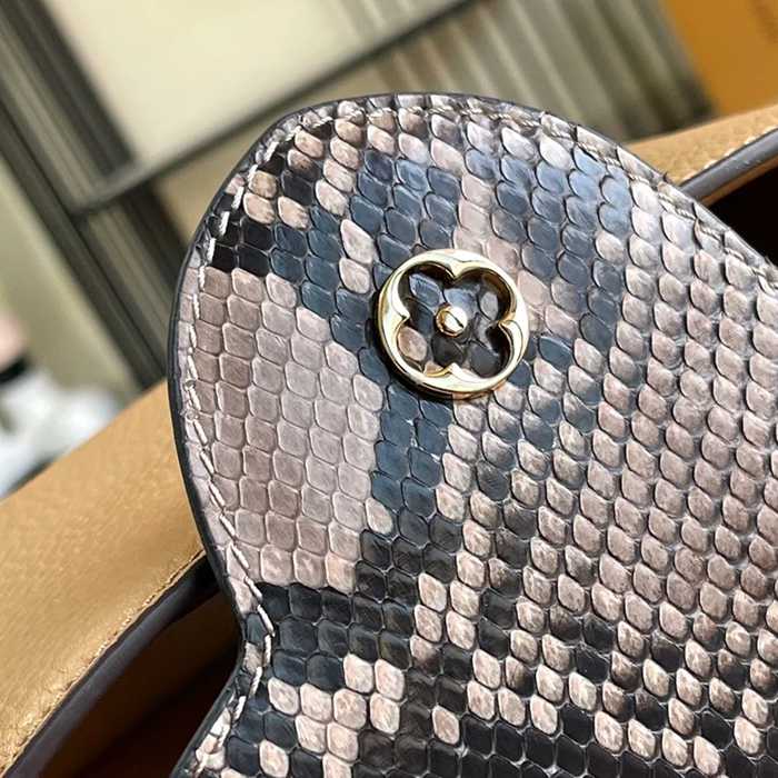 LOUIS VUITTON M81408 牛皮 モノグラム 斜め掛けバッグ 斜め掛け手提げ 27x18cm サイズ:27x18cm