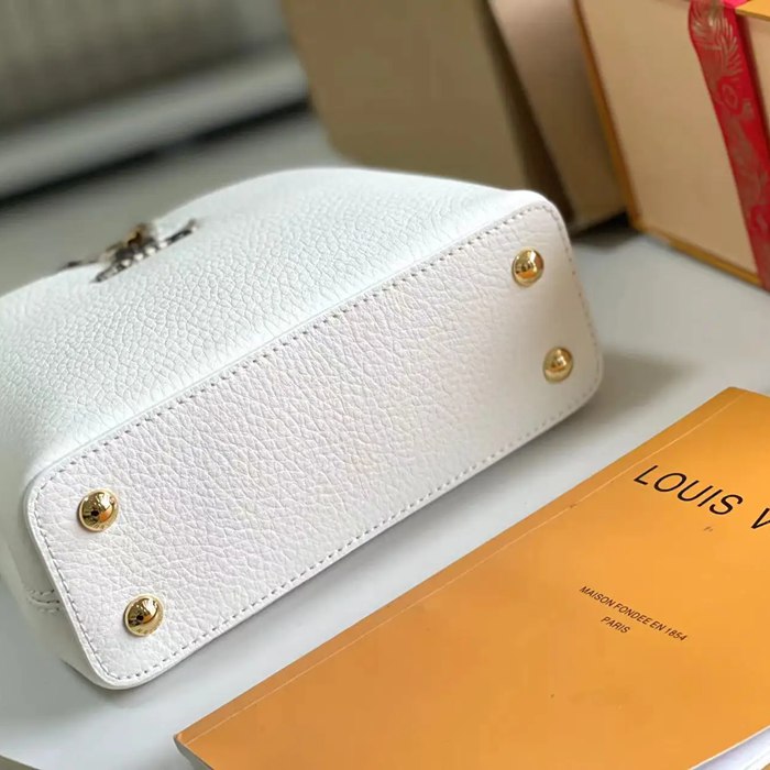 LOUIS VUITTON M55921 牛皮 ホワイト 斜め掛けバッグ 斜め掛け手提げ 21x14cm サイズ:21x14cm