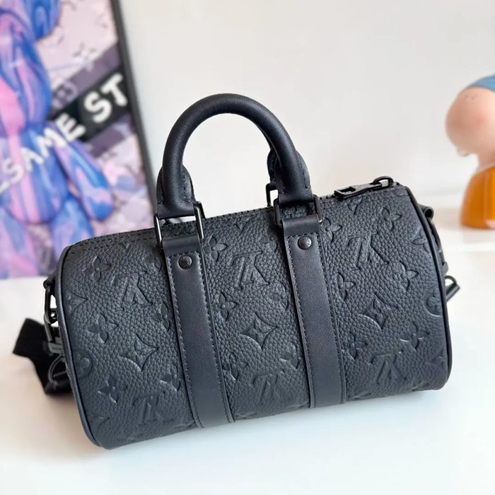 LOUIS VUITTON M20900 牛皮 モノグラム 斜め掛けバッグ レディース斜め掛け 25x15x11cm サイズ:25x15x11cm