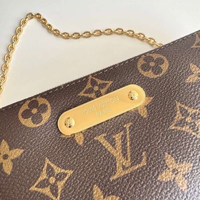 LOUIS VUITTON M13567 キャンバス モノグラム 斜め掛けバッグ レディース斜め掛けチェーン 27x11cm サイズ:27x11cm