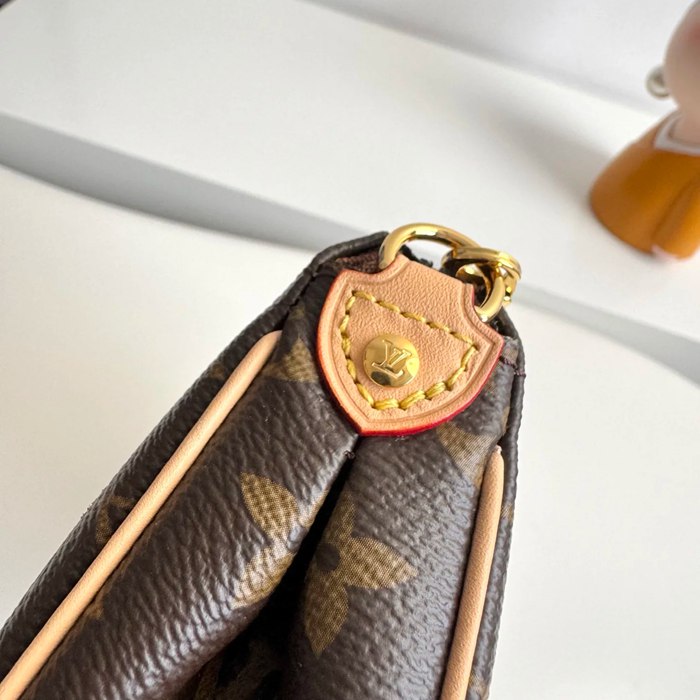 LOUIS VUITTON M13567 キャンバス モノグラム 斜め掛けバッグ レディース斜め掛けチェーン 27x11cm サイズ:27x11cm