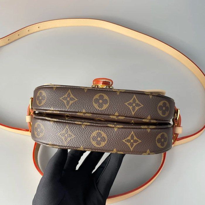 LOUIS VUITTON M46740 牛皮 モノグラム キャンバス 斜め掛けバッグ レディース斜め掛け 20x16x7.5cm サイズ:20x16x7.5cm
