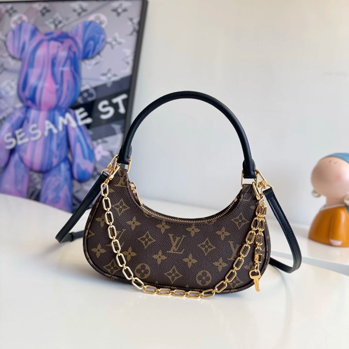 LOUIS VUITTON M25223 牛皮 モノグラム キャンバス 斜め掛けバッグ レディース斜め掛けチェーン 24x10cm サイズ:24x10cm LOUIS VUITTON M25223 牛皮 モノグラム キャンバス 斜め掛けバッグ レディース斜め掛けチェーン 24x10cm サイズ:24x10cm