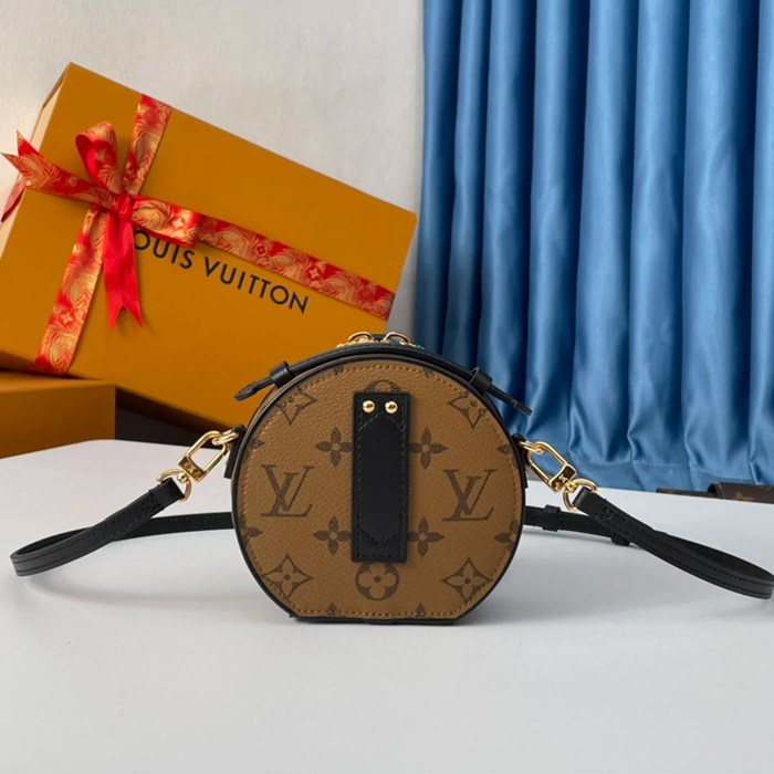 LOUIS VUITTON M68276 キャンバス モノグラム 斜め掛けバッグ レディース斜め掛け手提げ 13x12x6.5cm サイズ:13x12x6.5cm