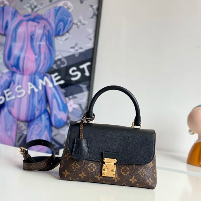 LOUIS VUITTON M27511 キャンバス モノグラム 斜め掛けバッグ レディース斜め掛けフラップ 24.5x16cm サイズ:24.5x16cm LOUIS VUITTON M27511 キャンバス モノグラム 斜め掛けバッグ レディース斜め掛けフラップ 24.5x16cm サイズ:24.5x16cm