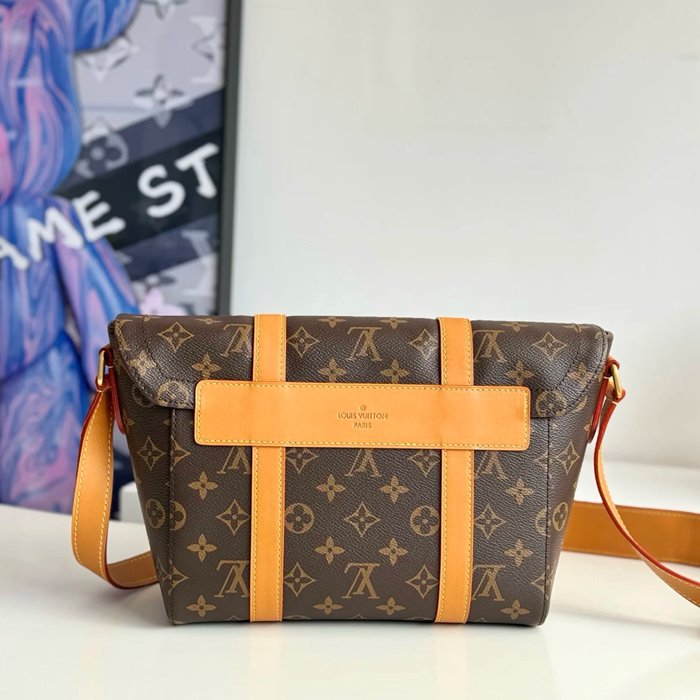 LOUIS VUITTON M28115 キャンバス モノグラム 斜め掛けバッグ 斜め掛けリュックフラップ 32x19.5x11cm サイズ:32x19.5x11cm