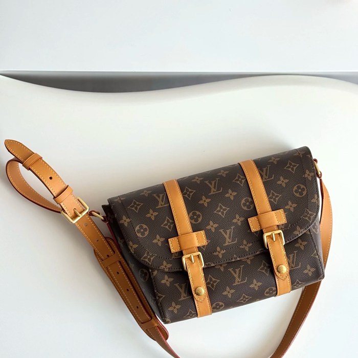 LOUIS VUITTON M28115 キャンバス モノグラム 斜め掛けバッグ 斜め掛けリュックフラップ 32x19.5x11cm サイズ:32x19.5x11cm