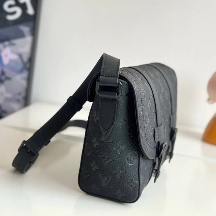 LOUIS VUITTON M28324 牛皮 モノグラム 斜め掛けバッグ 斜め掛けフラップ 32x19.5x11cm サイズ:32x19.5x11cm
