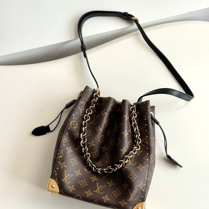 LOUIS VUITTON M28515 キャンバス モノグラム 斜め掛けバッグ レディース斜め掛けチェーン 27x23cm サイズ:27x23cm
