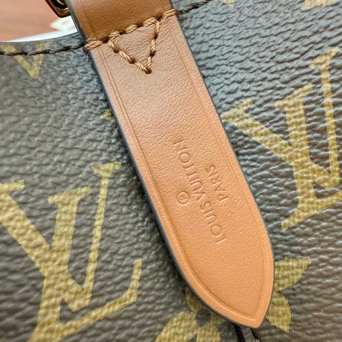 LOUIS VUITTON M44887 ボックスレザー 斜め掛けバッグ レディース斜め掛け 26x26x17.5cm サイズ:26x26x17.5cm
