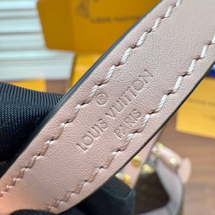 LOUIS VUITTON M44022 ボックスレザー 斜め掛けバッグ レディース斜め掛け 26x26x17.5cm サイズ:26x26x17.5cm