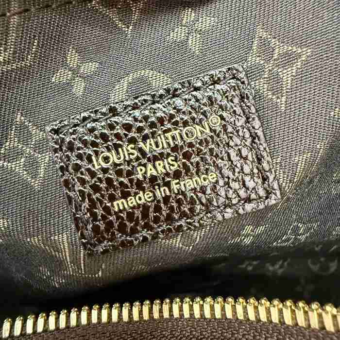 LOUIS VUITTON M26359 ボックスレザー 斜め掛けバッグ レディース斜め掛け 36x24x18.5cm サイズ:36x24x18.5cm